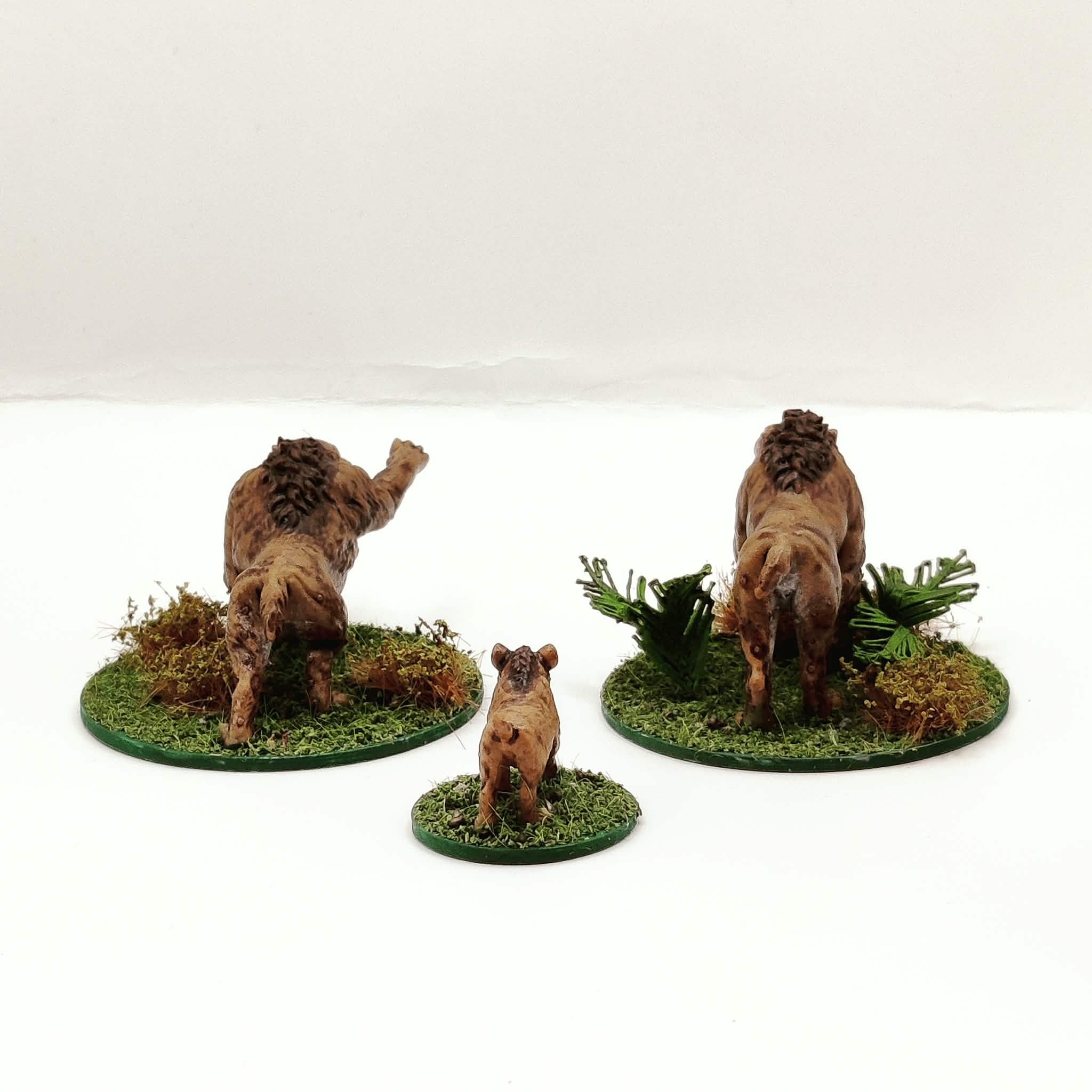 Smilodons