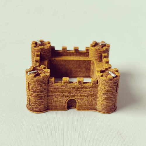 Castle W Cannon